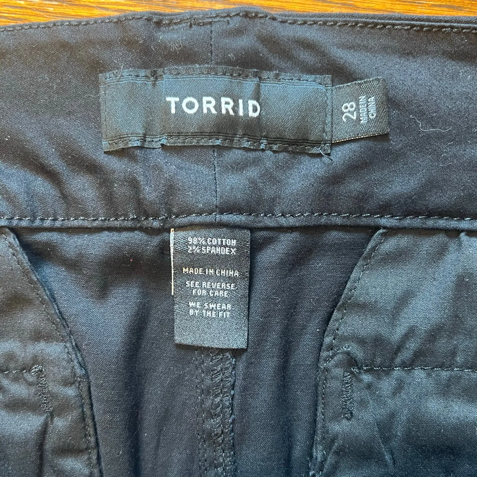 Torrid Black Button Front Shorts Plus Size 28 5-Pocket Bermuda Casual - Image 6