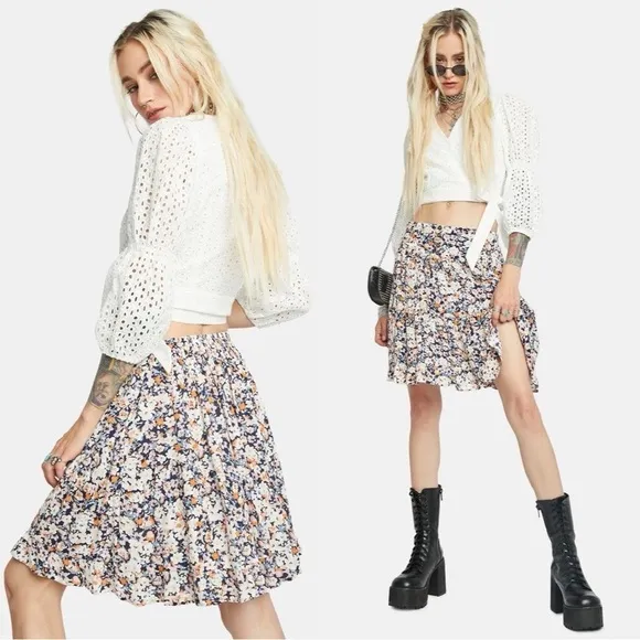 MINKPINK Flowy Floral Ruffled Mini Skirt Sz M - Image 2