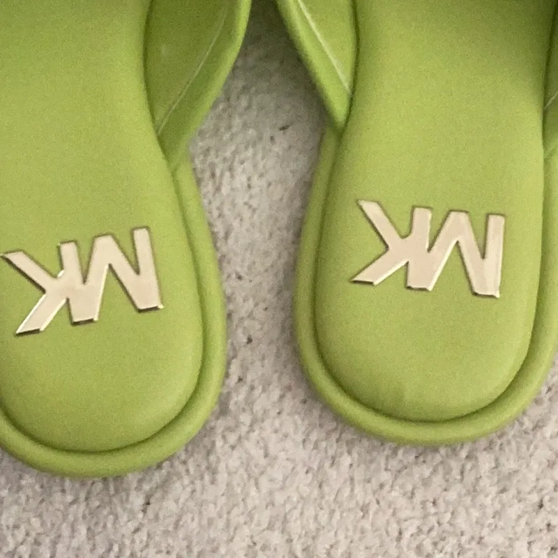 MICHAEL MICHAEL KORS Gideon Logo Embossed Slide Sandal, Limeade, Size 8.5, NWT - Image 5