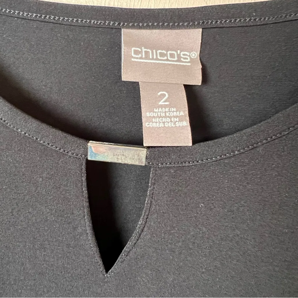 Chico’s Black Slinky Stretch Tunic Top Keyhole Silver Metal Minimal Sz 2 (US 12) - Image 4