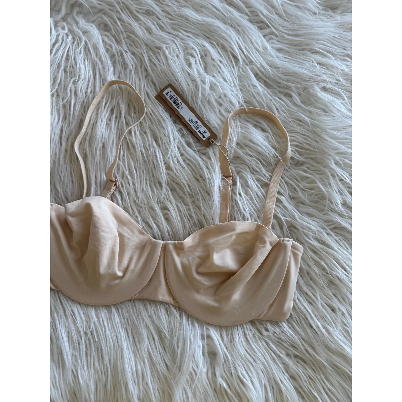 Skims Smoothing Intimates Strapless Bra Sand Size 34B - Image 4