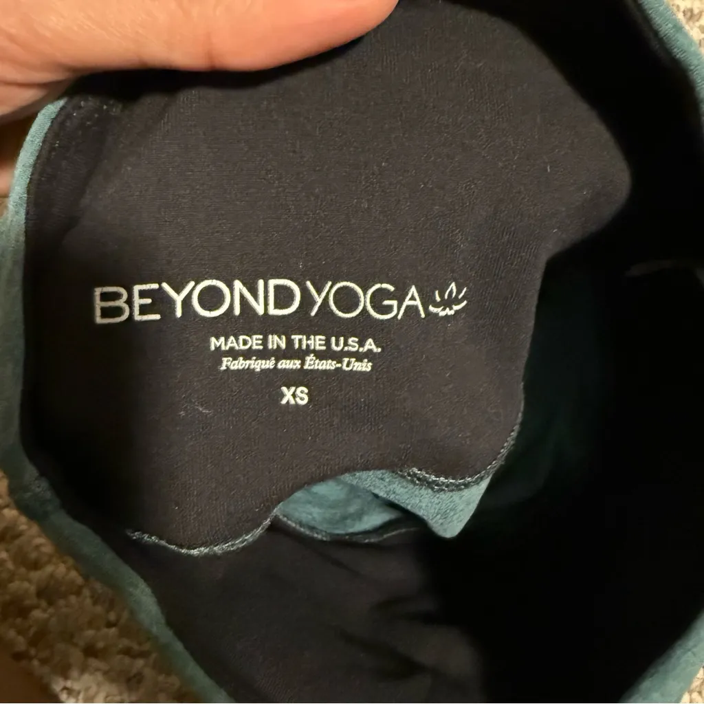 Beyond Yoga Spacedye Biker Short in Stellar Blue- Size XS - Image 3