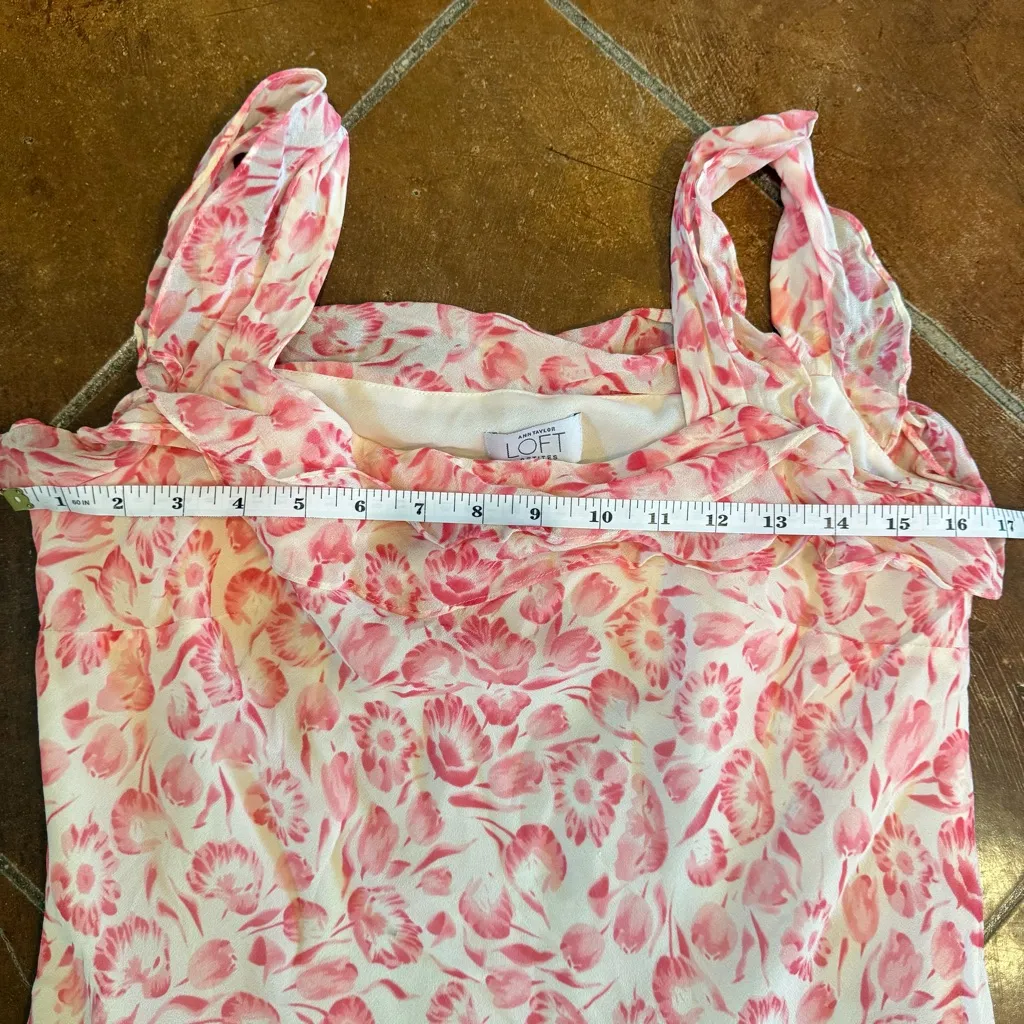 LOFT Floral Ruffle Flowy Dress in Pink and Cream - Image 4