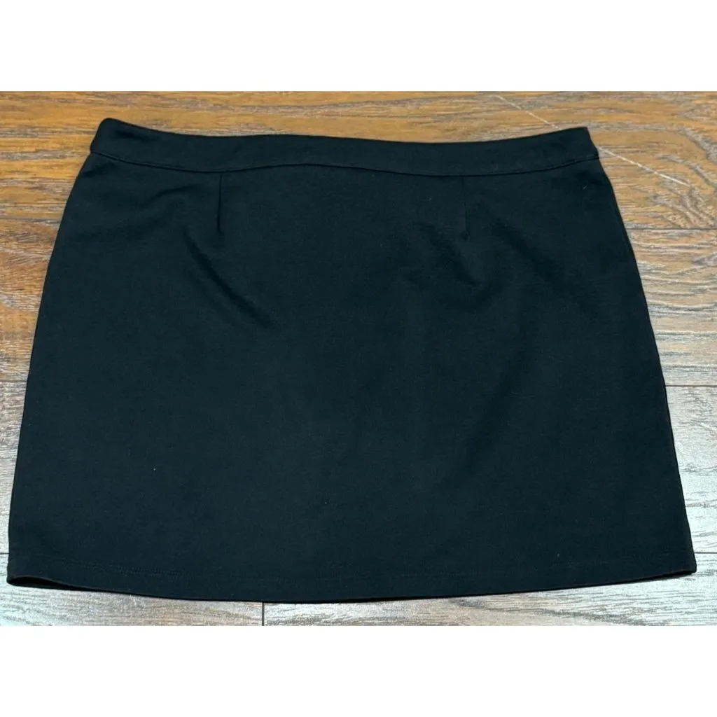 EXPRESS  Black Mini Skirt Women’s Size 9/10 Stretch Front Slit Career Basic Chic - Image 3