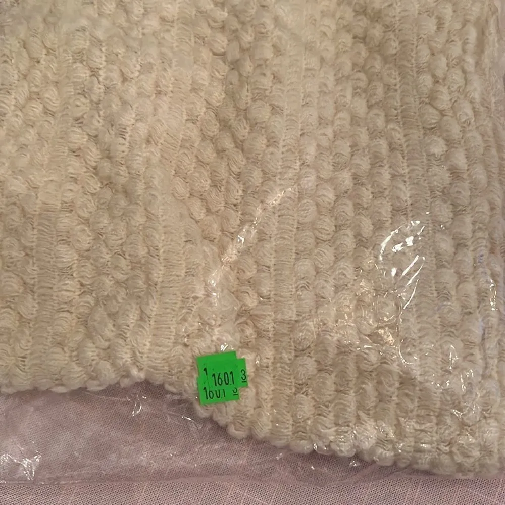 NWOT cute off white versatile infinity scarf - Image 8