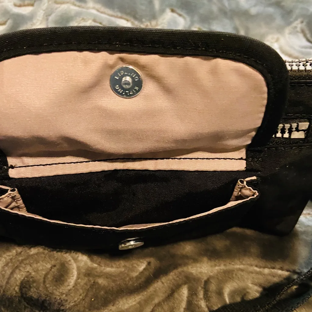 Kipling Alwyn Crossbody Bag Black - Image 6