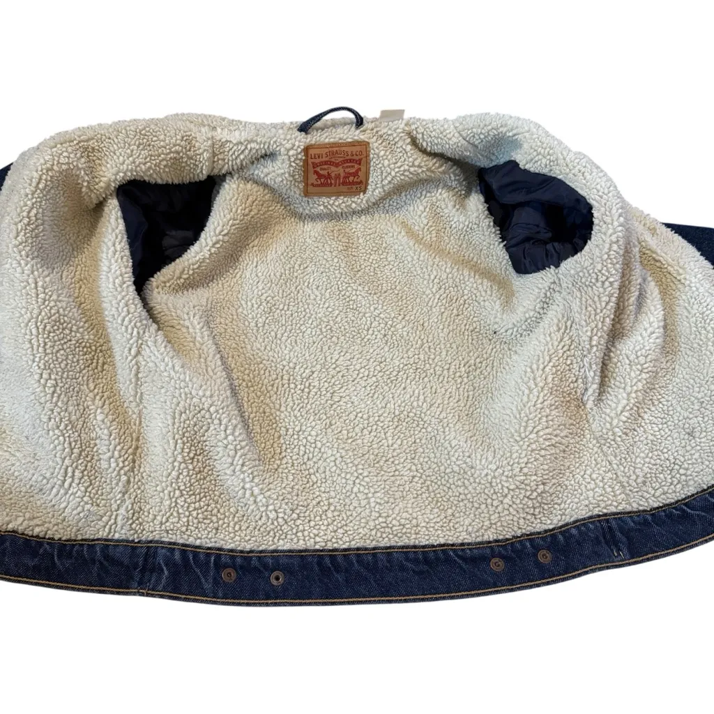 Levi’s Sherpa Trucker Jacket Women’s Size XS Type III Denim Lined Classic Fit - Image 5