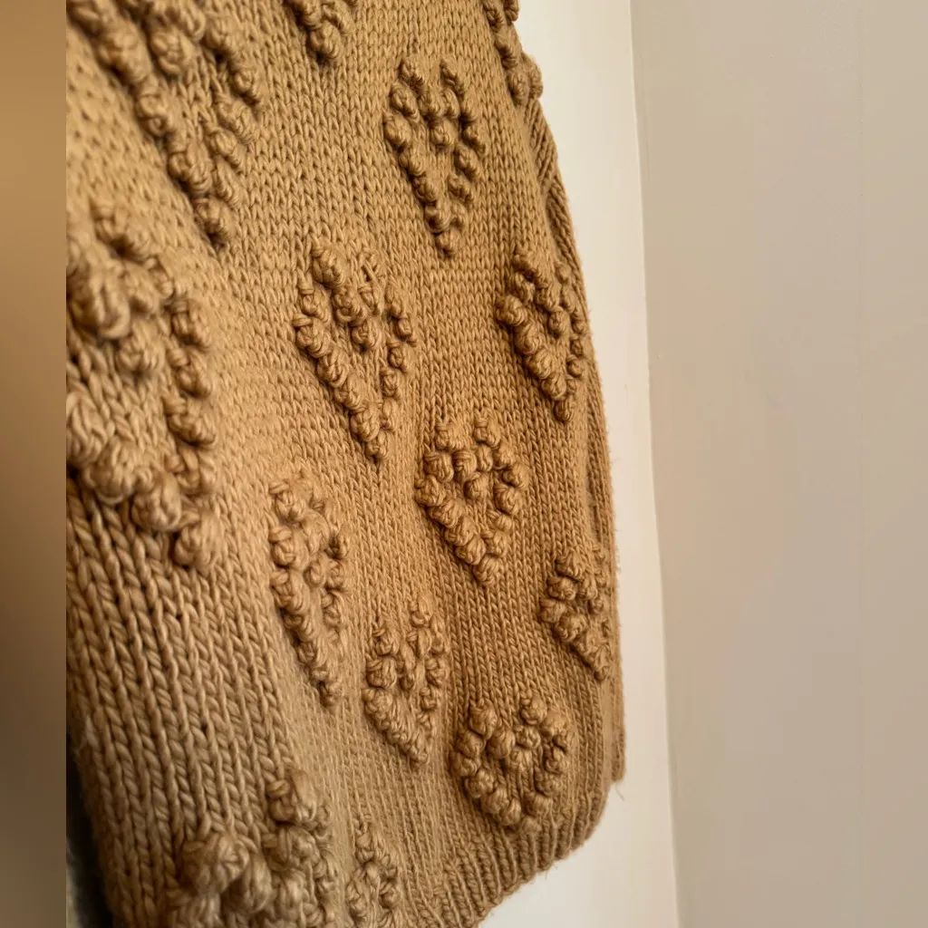 ChicWish Heart Knit Your Love V-Neck Sweater Size S/M Tan Chunky Bobble Pullover - Image 3
