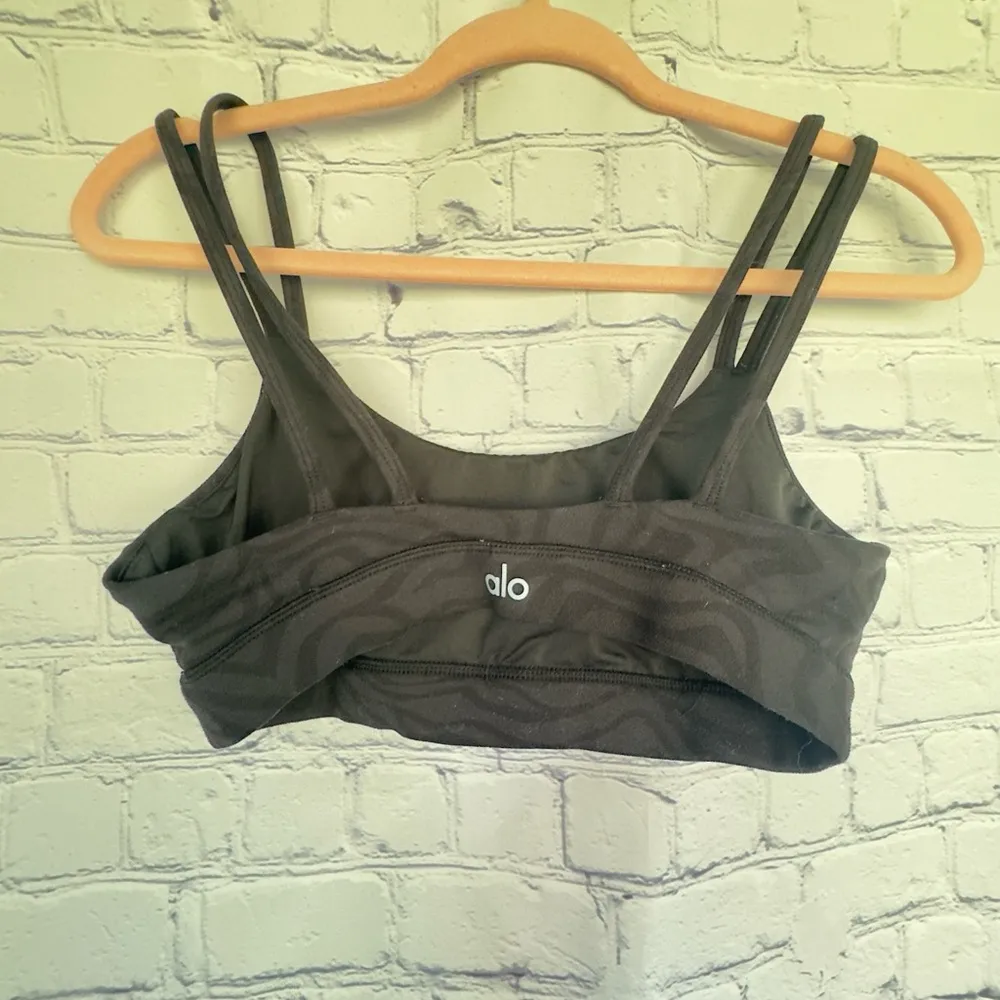 Alo Work it Out Zebra Yoga bra - Size Small - Image 3