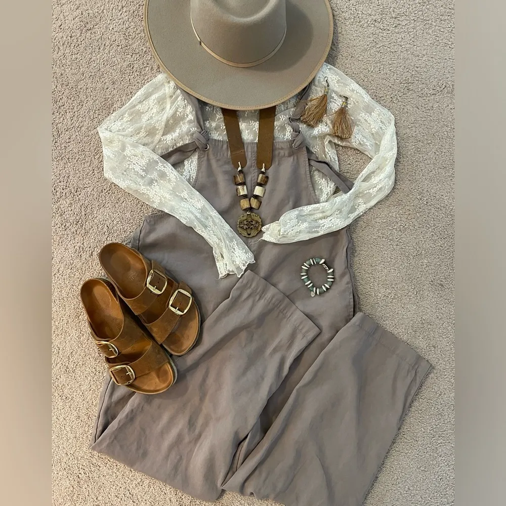 🌿EUC Women’s  Adjustable Tie Overalls Beige Size Small Boho Style🌿 - Image 6