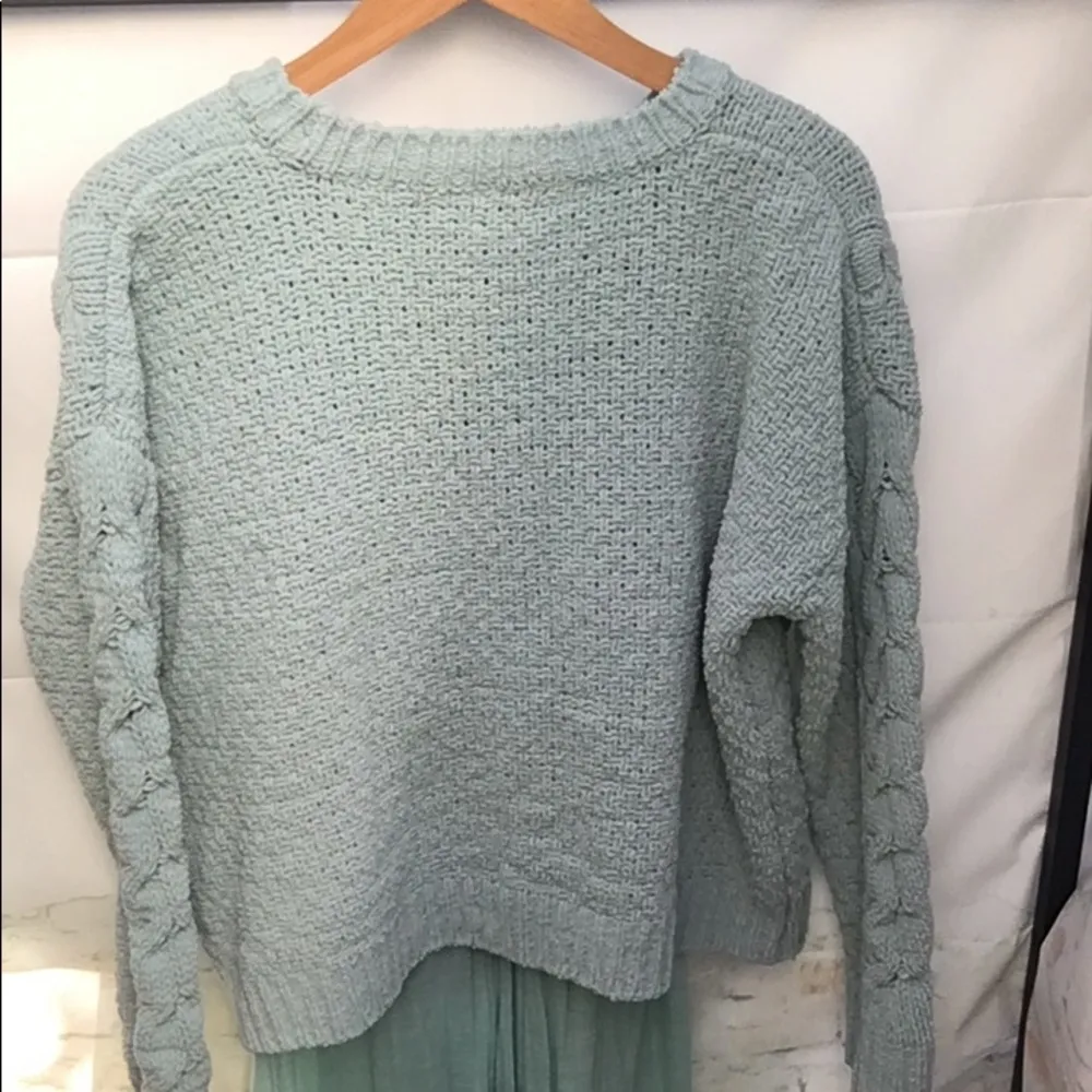 F21 Chunky Cable Knit Brushed Suede Chenille Oversized Sea Foam Green Sweater - Image 6