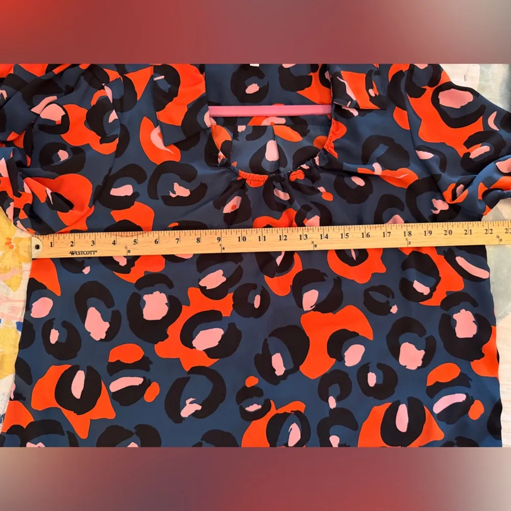 Ivy Jane  M Pullover Boutique Blouse Graphic Print - Image 9