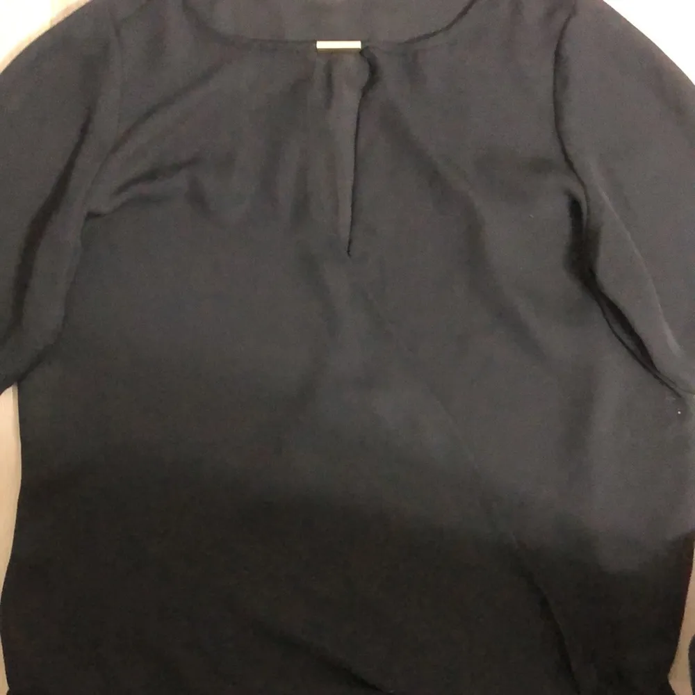 Michael  black flowing high low shirt M - Image 3