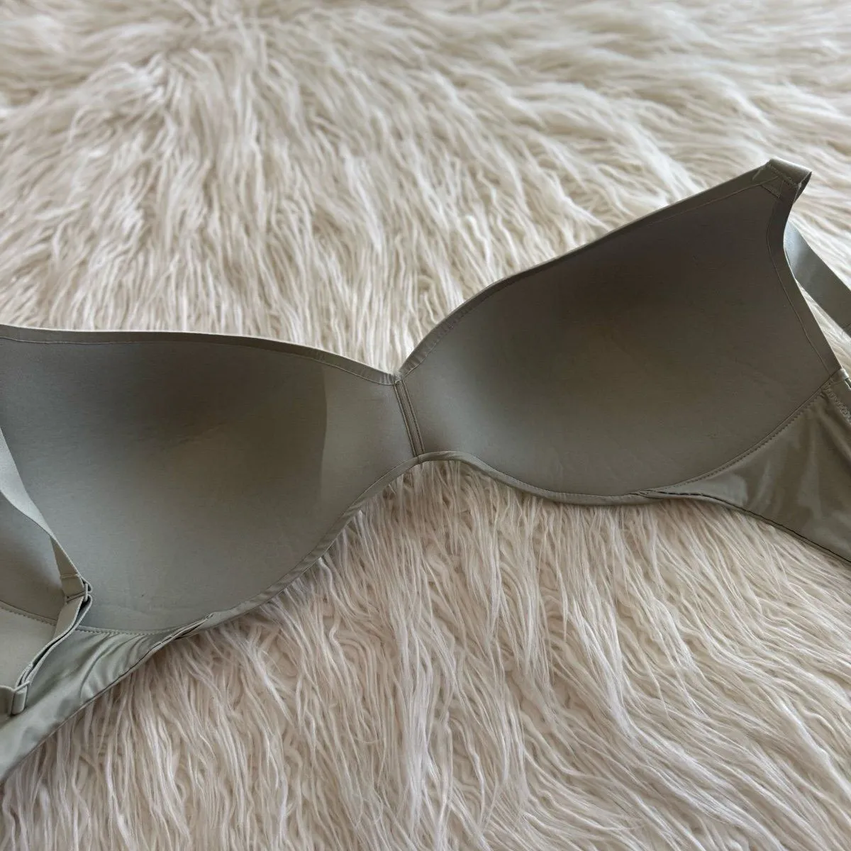 Skims Wireless Push up Bra Talc Size 40DDD - Image 8
