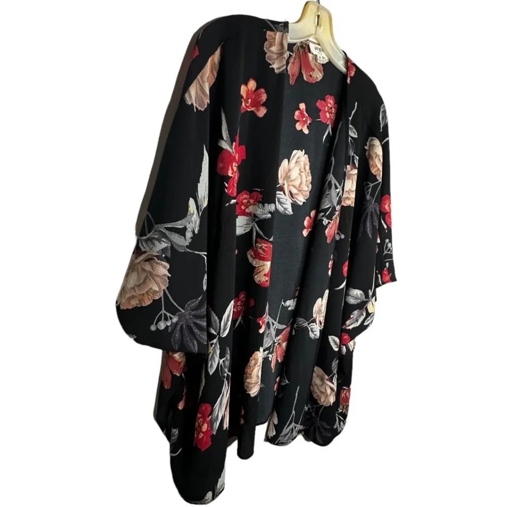 Umgee Floral‎ Cover-Up - Image 3