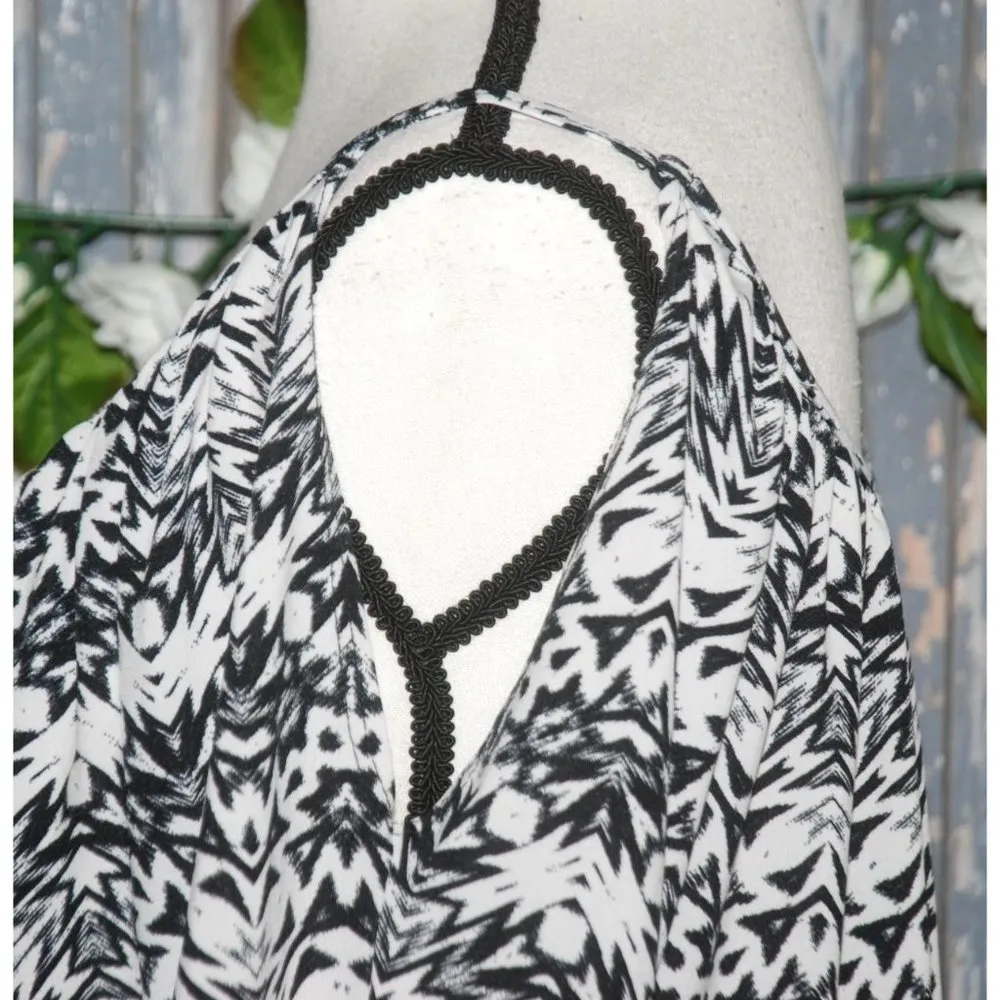 American City Wear Ladies Black White Blouse Plus Size 1X Stretch Cold Shoulder - Image 5