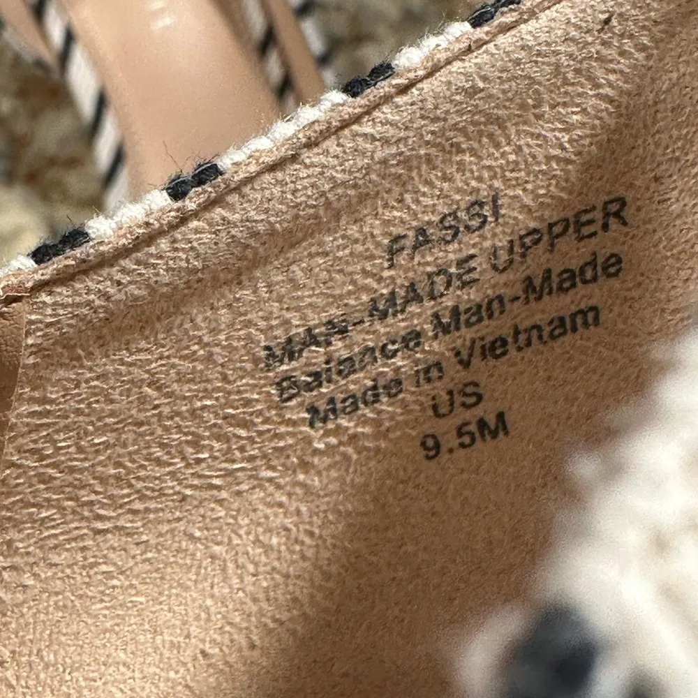 Black & White Stripe Canvas Wedge Heels Kelly & Katie Size 9.5 - Image 7