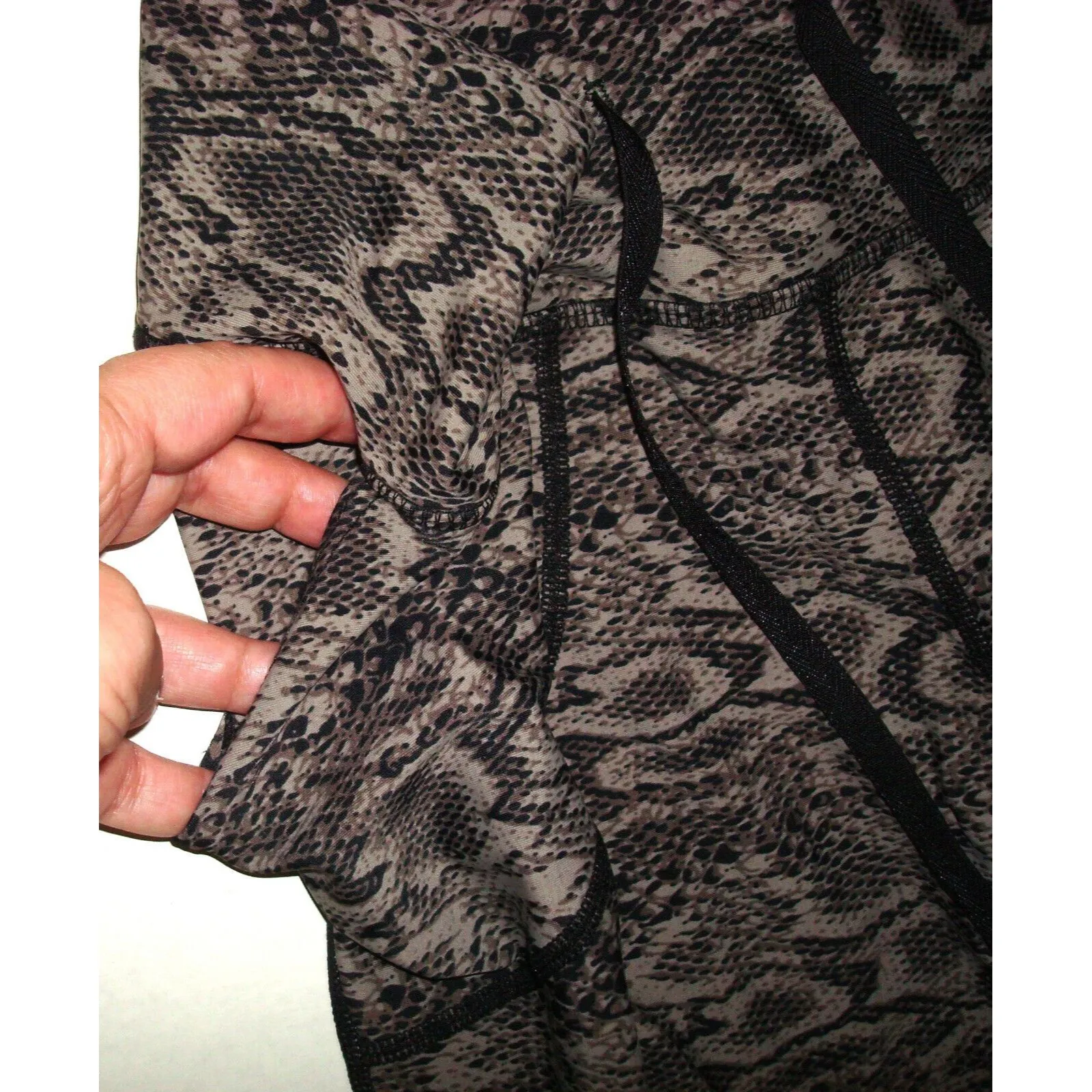 NWT Body Language Pants Yoga Workout L Womens Black Brown Snake Tan New Pilates Size L - Image 6