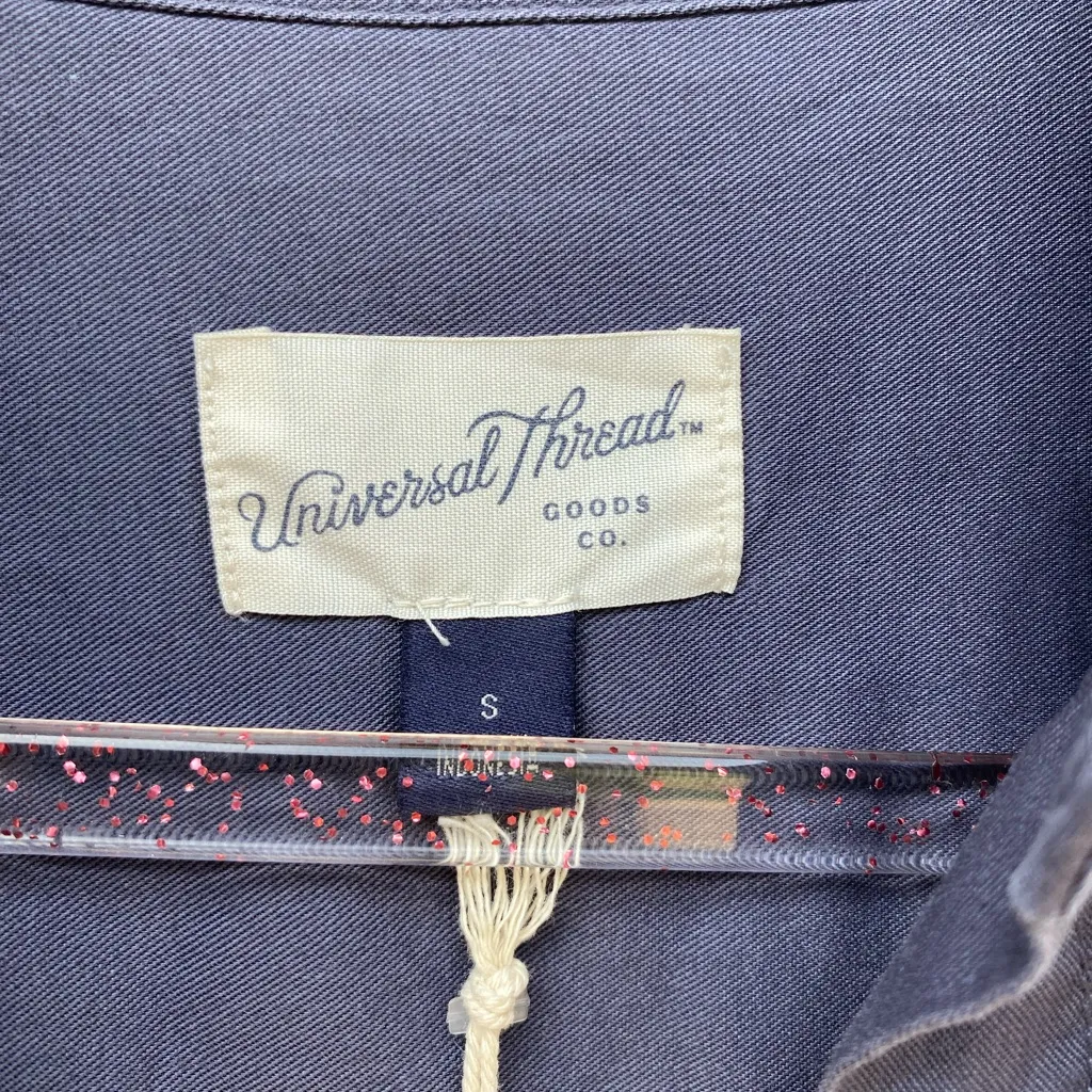 NWT Universal Threads size small blue long sleeve button up cotton blend - Image 4