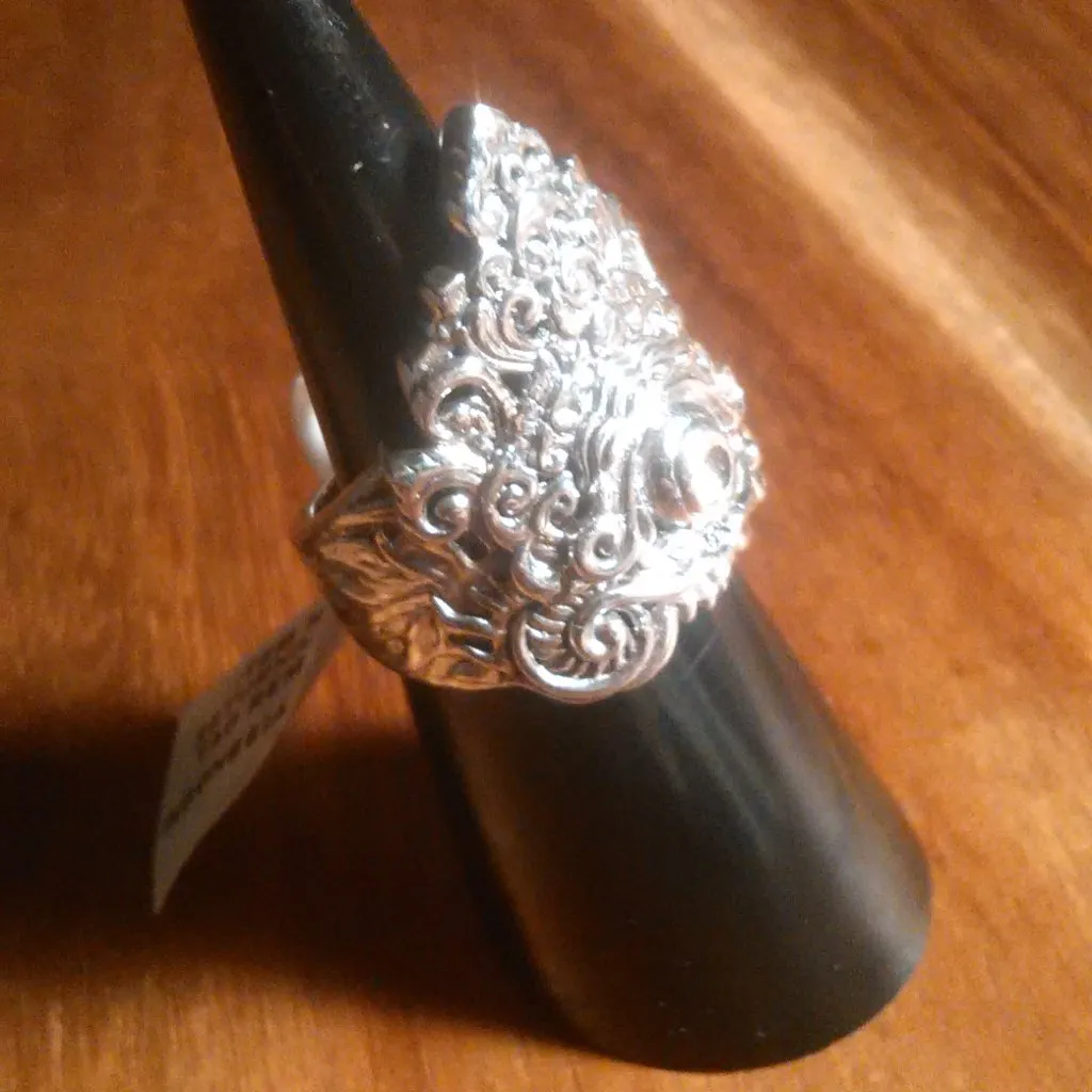 Handcrafted Bali Legacy Sterling Silver Ring (Size 5) - Image 15