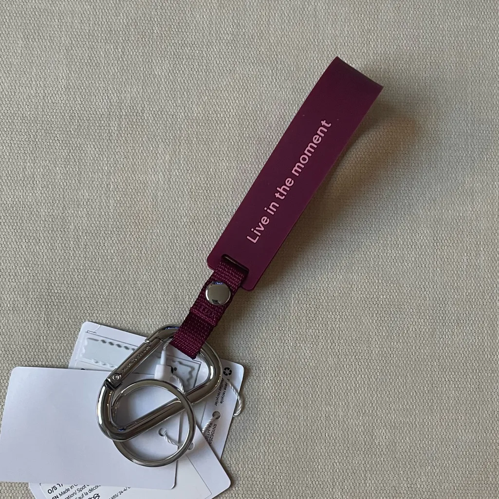 Lululemon silicone keychain - Deep Luxe/Pink Tide - Image 6