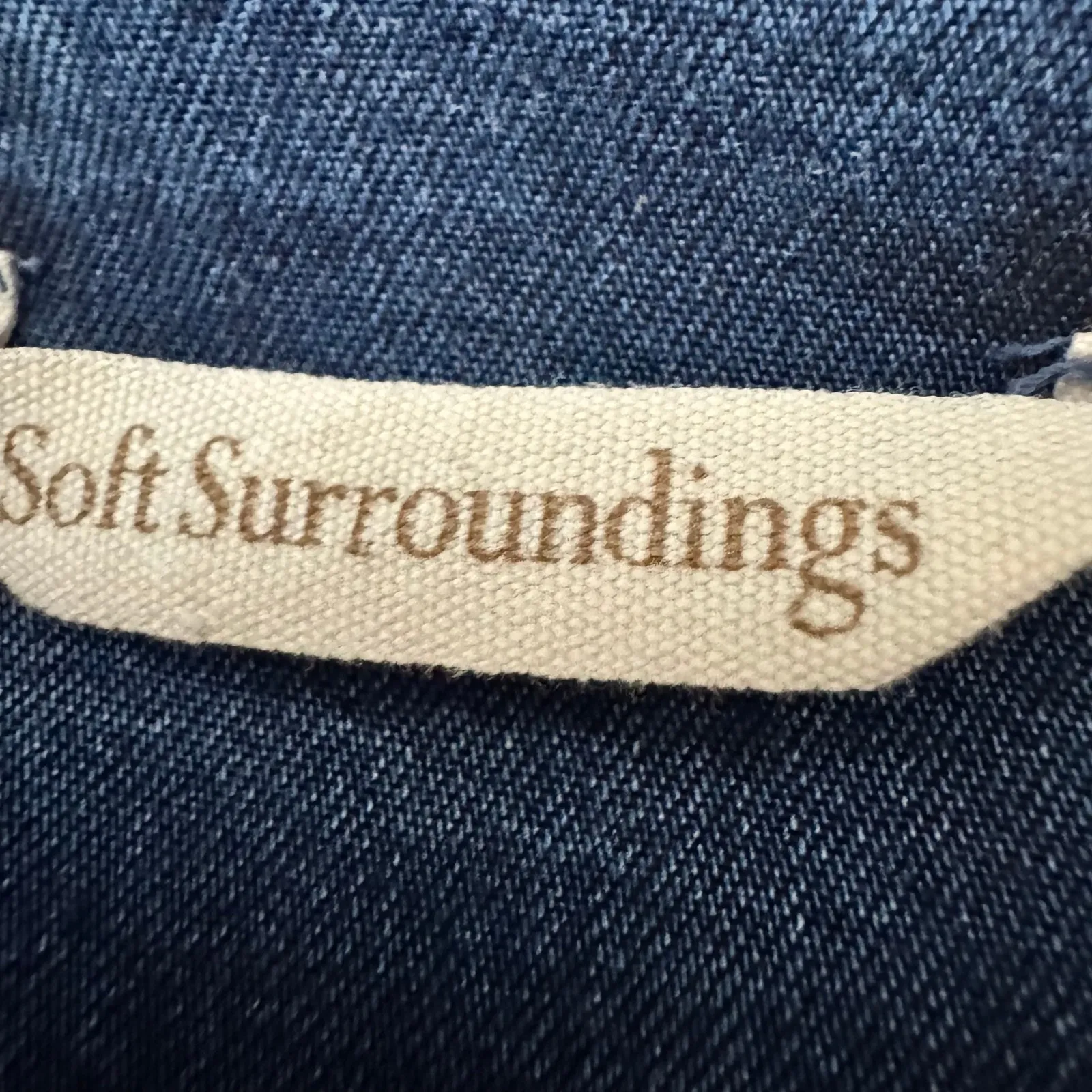 Soft Surroundings Wendy Chambray Tencel Lyocell V Neck Button Front Top PM - Image 8