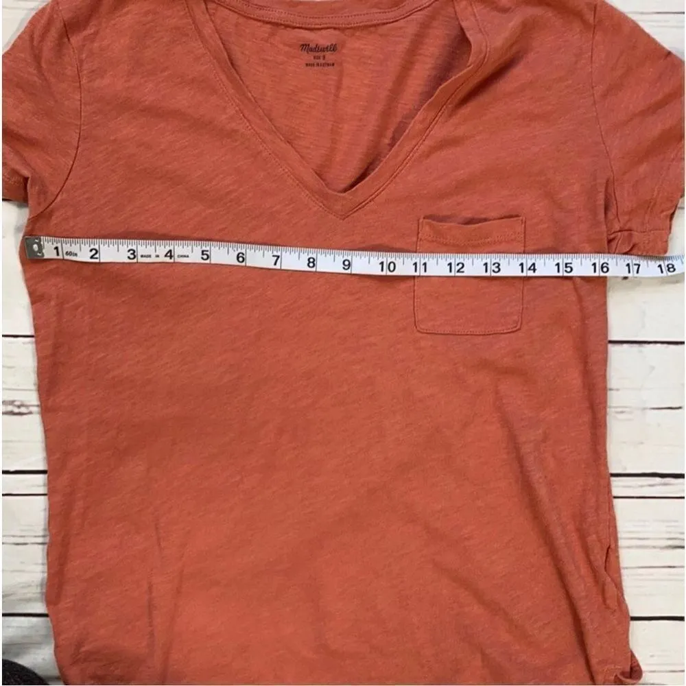 Madewell Whisper V Neck Pocket Tee Size Small - Image 6
