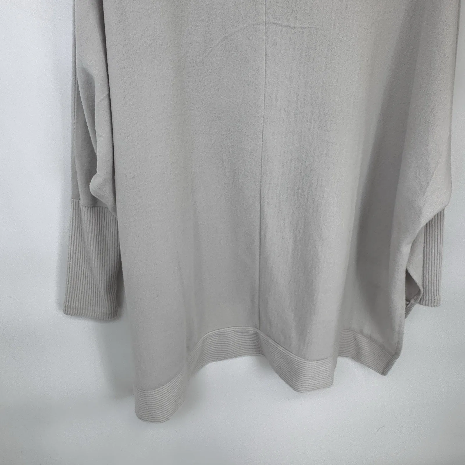 Simply Southern Turtleneck Sweater Womens One Size Gray Aztec Dolman Sleeve NEW - Image 10