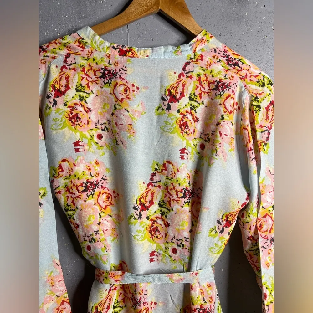 Floral robe in beautiful spring colors. Pink - Image 7