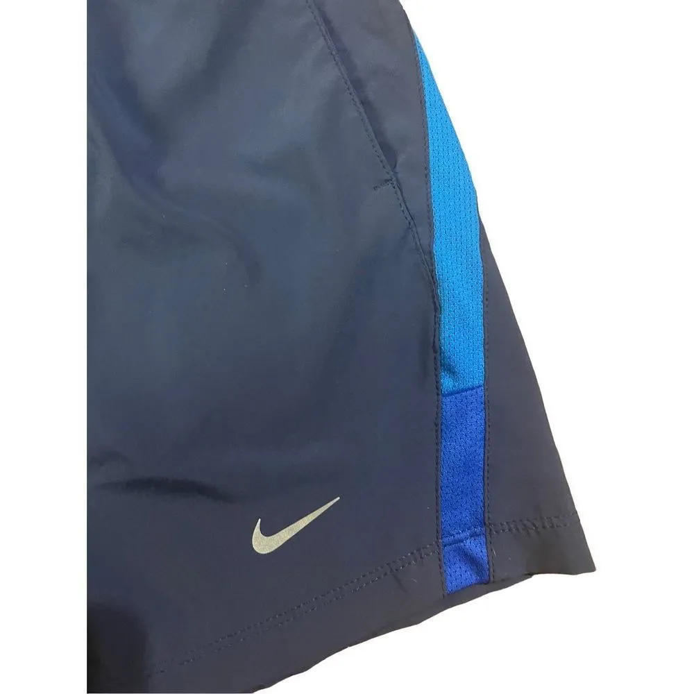 Nike  dri fit blue shorts size Medium - Image 6