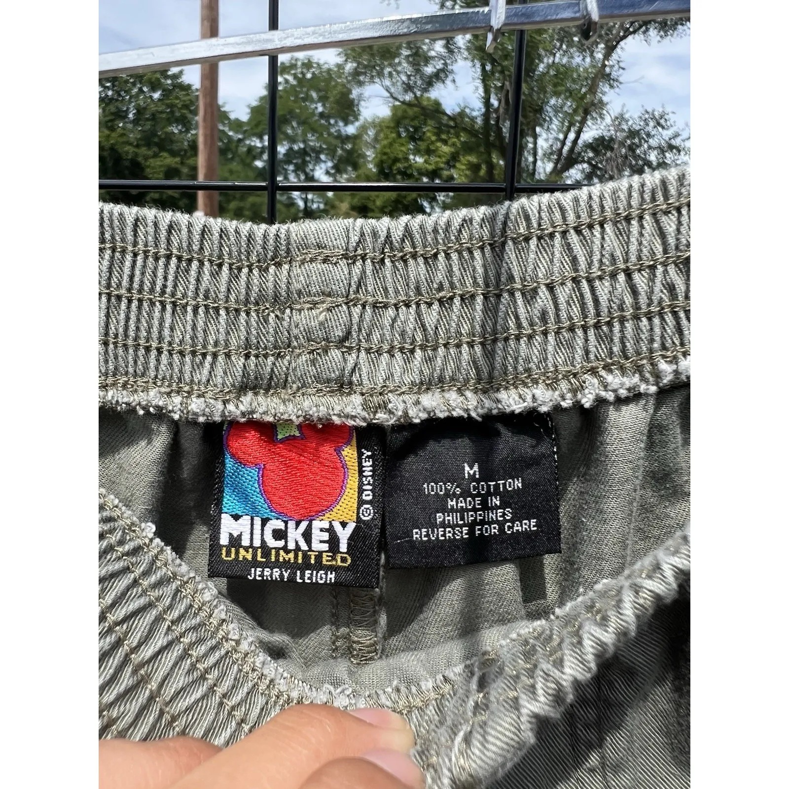 Vintage Mickey Mouse Embroidered Shorts Green Size Medium‎ - Image 5