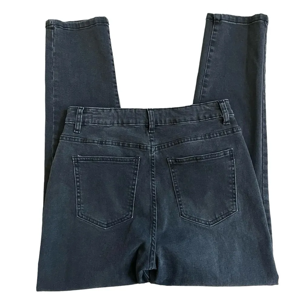 Cotton On Stretch Mom Jeans High Rise Distressed Black Skinny Leg Women’s Size 8 - Image 4