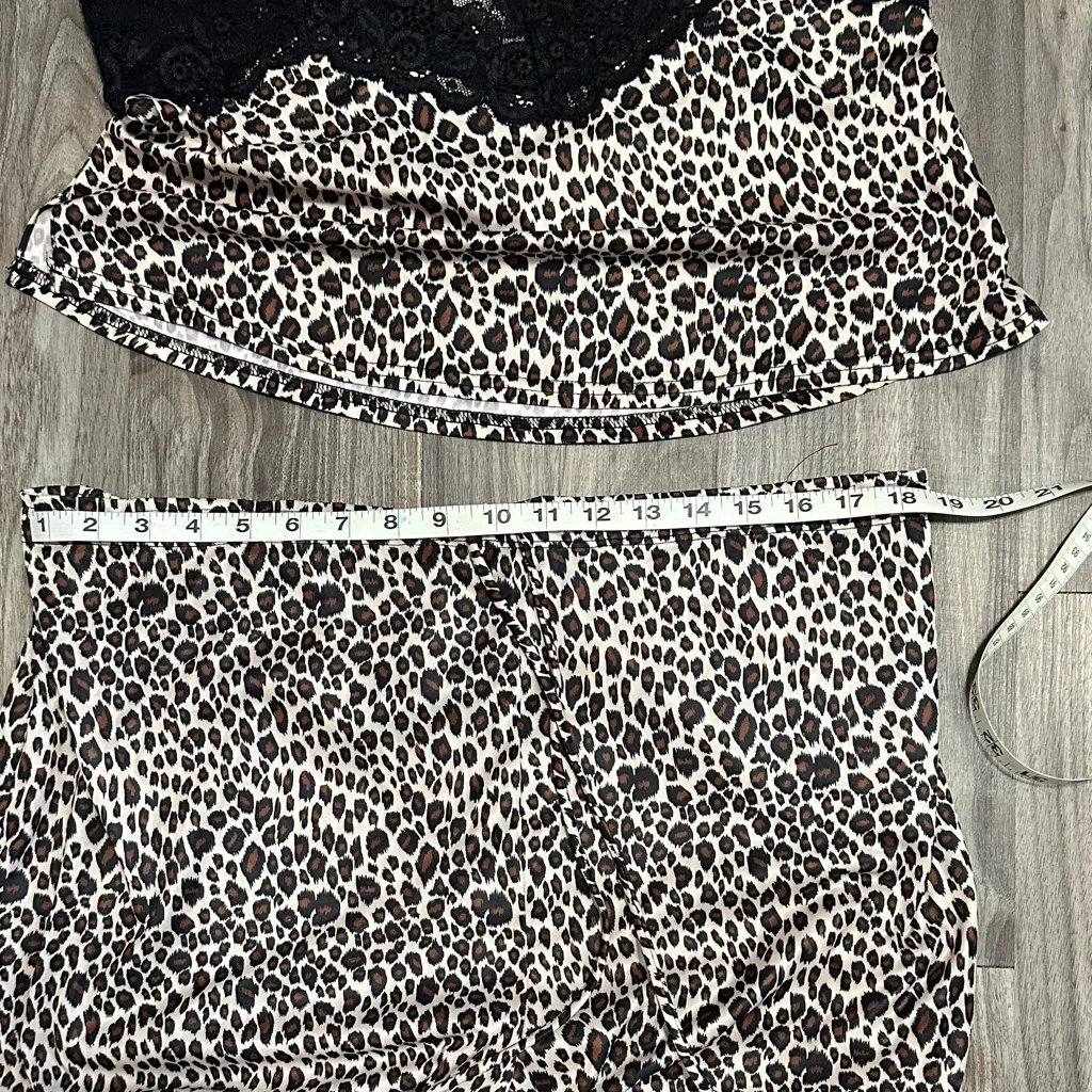 Chic Leopard Print Pajama Set with Black Lace Brown Size XL - Image 7