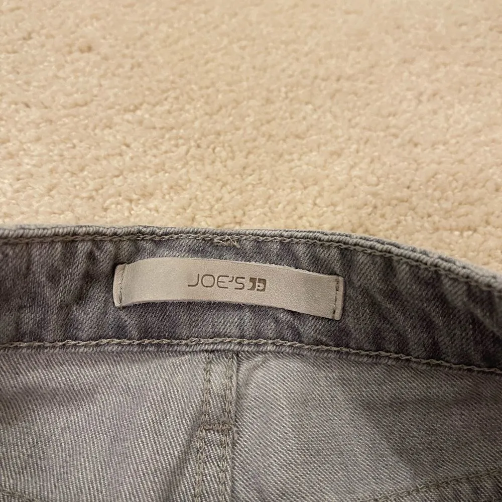 Joe's Jeans Grey "Vintage Reserve" Distressed Jean Shorts! Size 25! - Image 3