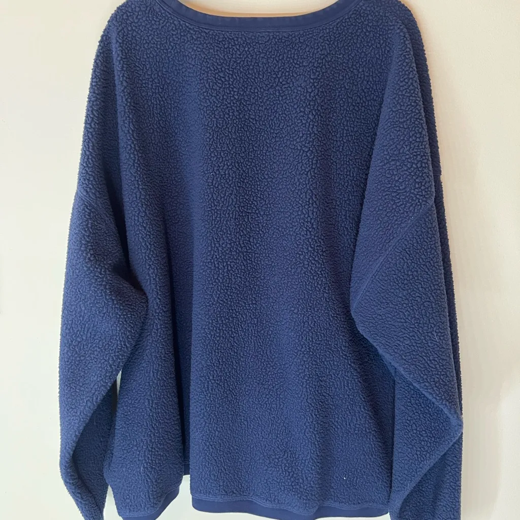 Nike  Women's Navy Blue Sherpa Crewneck - Image 5