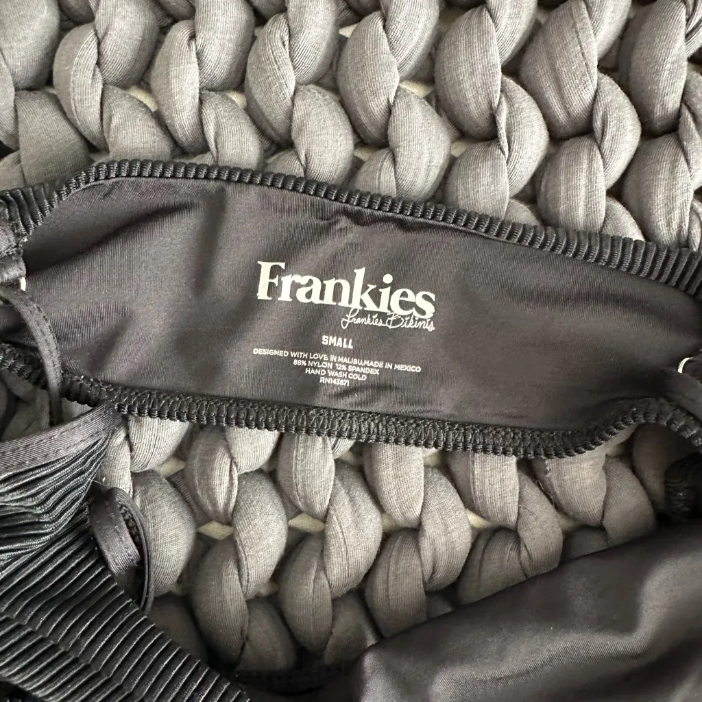 frankie's bikinis  Black Ribbed Bikini - Image 9