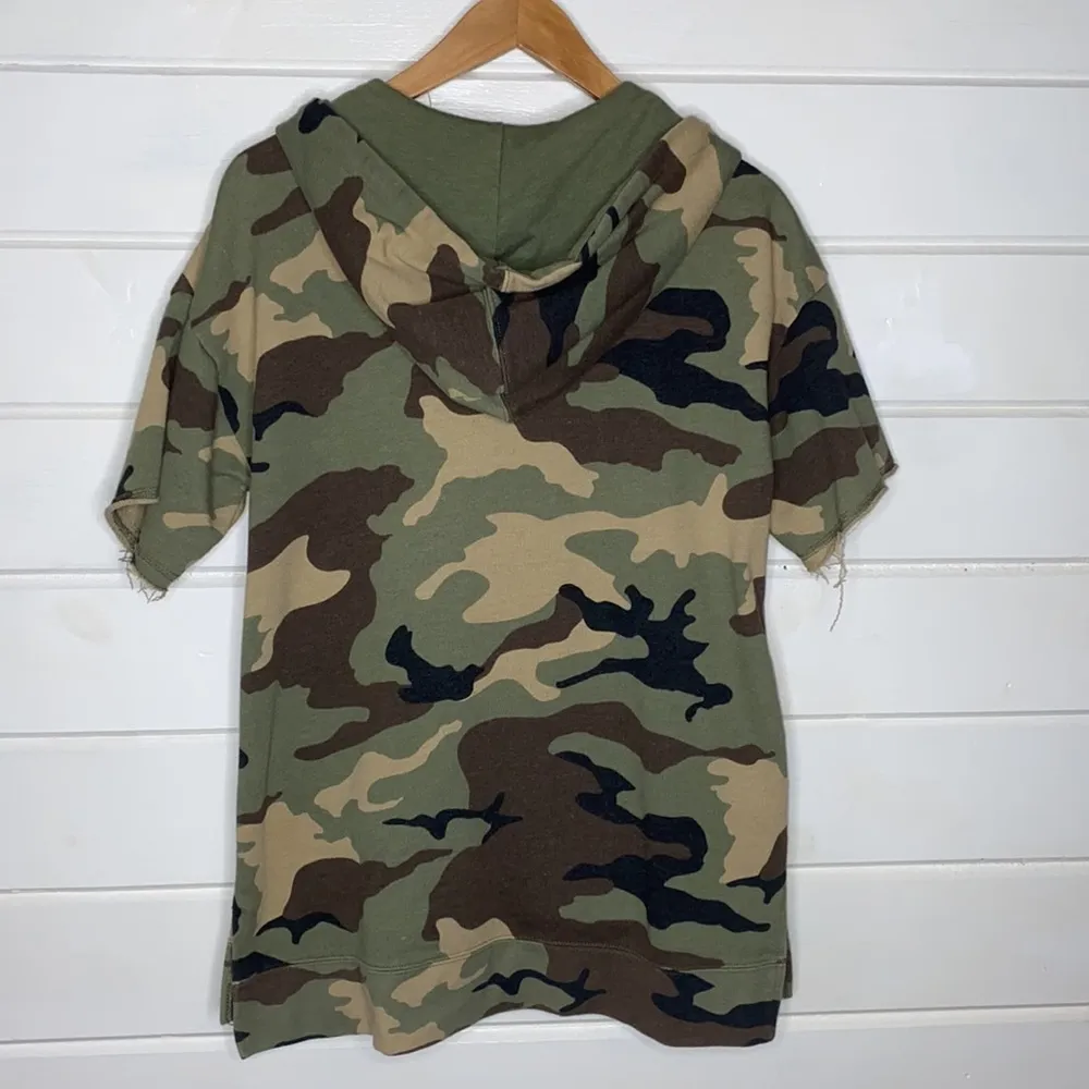 Pac Sun boxy fit camo short sleeve hoodie sweatshirt - Image 4