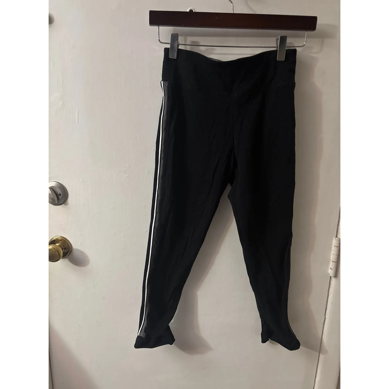 Betsey Johnson Black Performance Ruffled Hem Racetrack Stripe  Capri Leggings S - Image 3