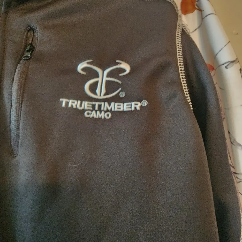 TrueTimber Women's snow Camo HTC Performance 1/4 Zip Pullover Sz medium Black - Image 3