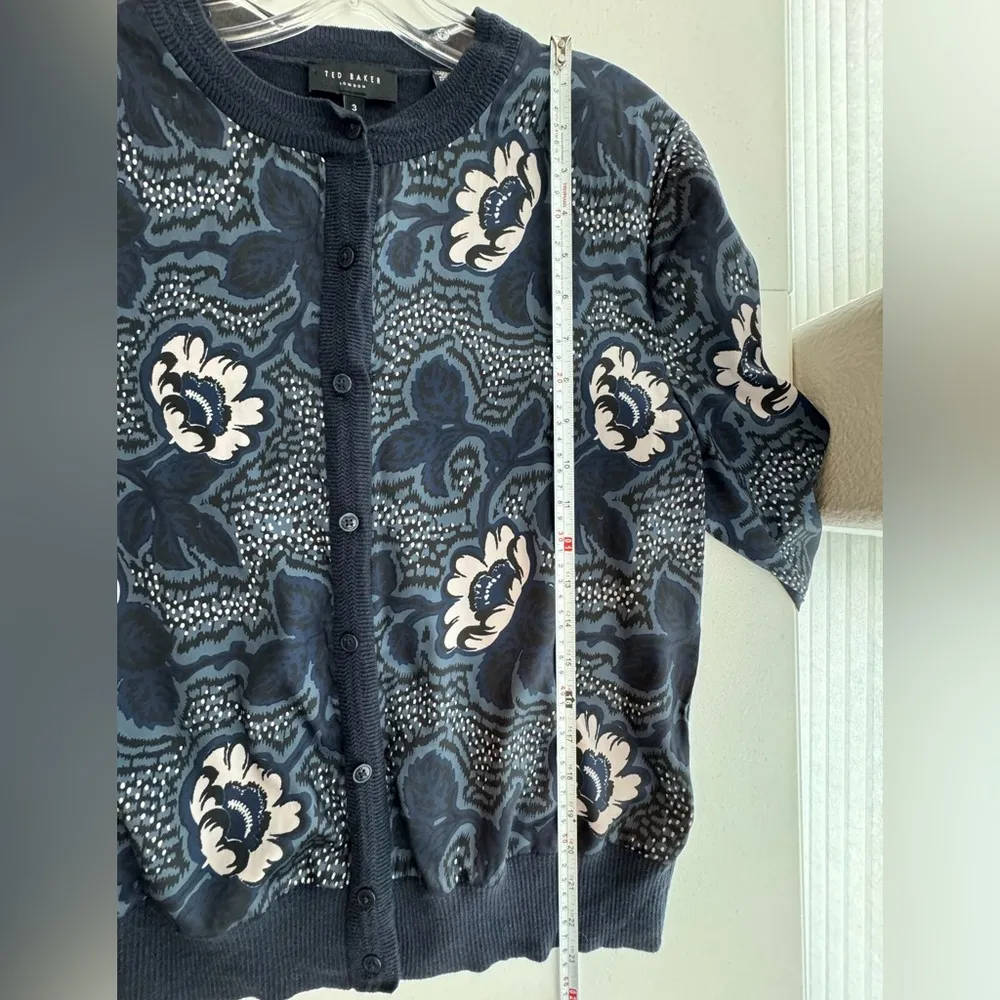 Ted Baker Ryviad Printed Woven Front Cardigan
Size 3 - Image 5