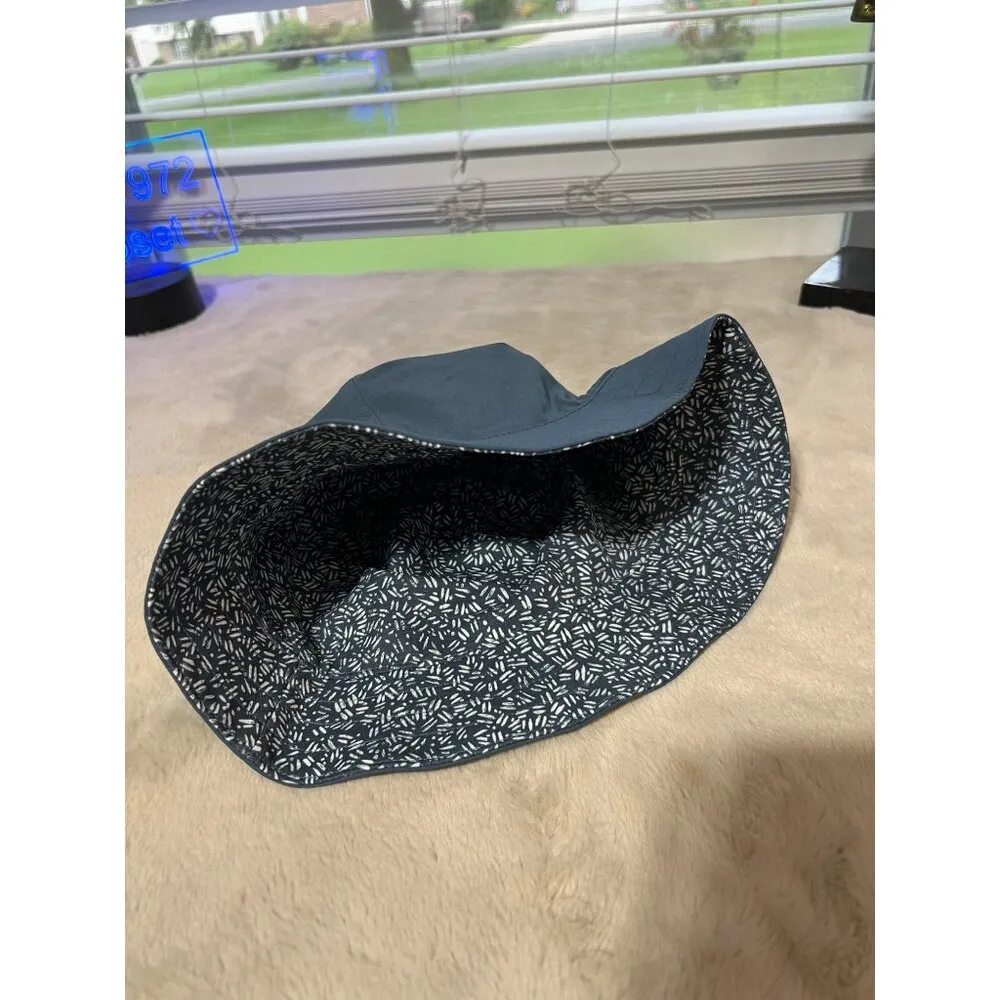 Lululemon Reversible Bucket Hat Blue & Patterned Design Lightweight Breathable - Image 5