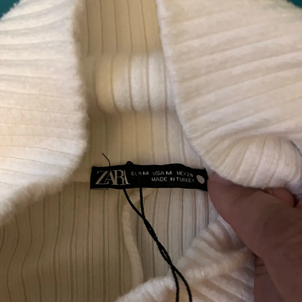 NWOT‎ Zara White Cowl Neck Sweater with Ribbed Texture - Image 3