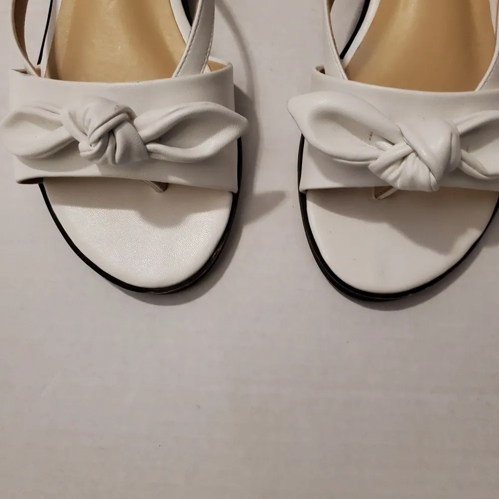 🔥SALE🔥Crown & Ivy White Emma Knotted Thong Sandals 8 - Image 5