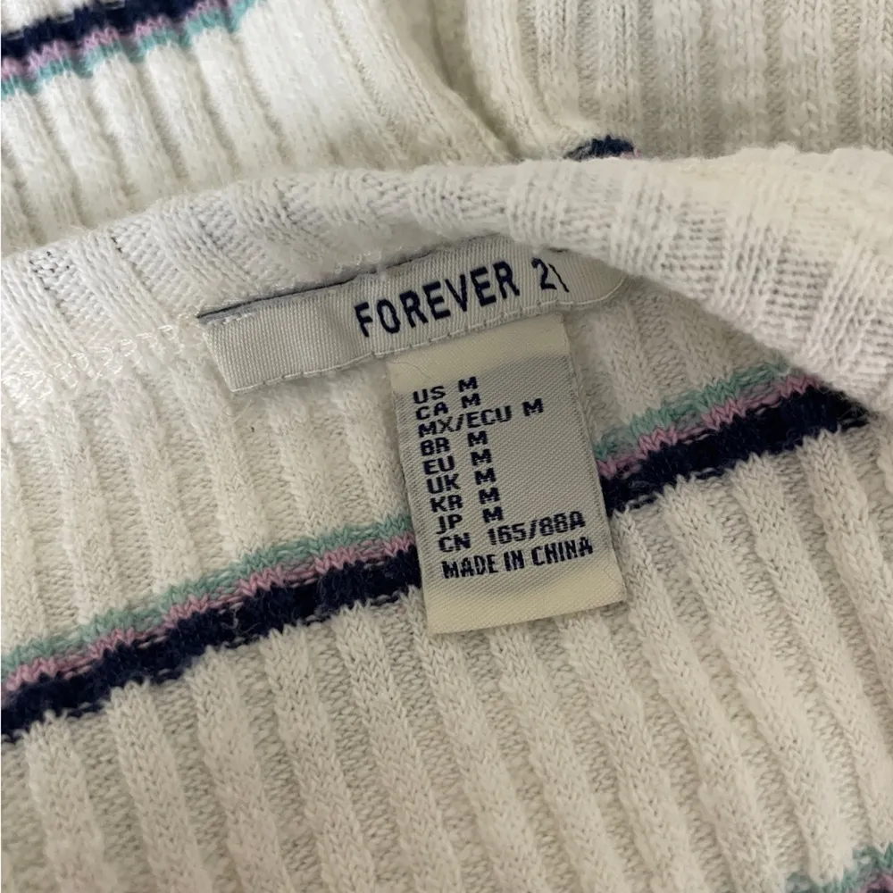 Forever 21 Striped Crop Top Size Medium - Image 3