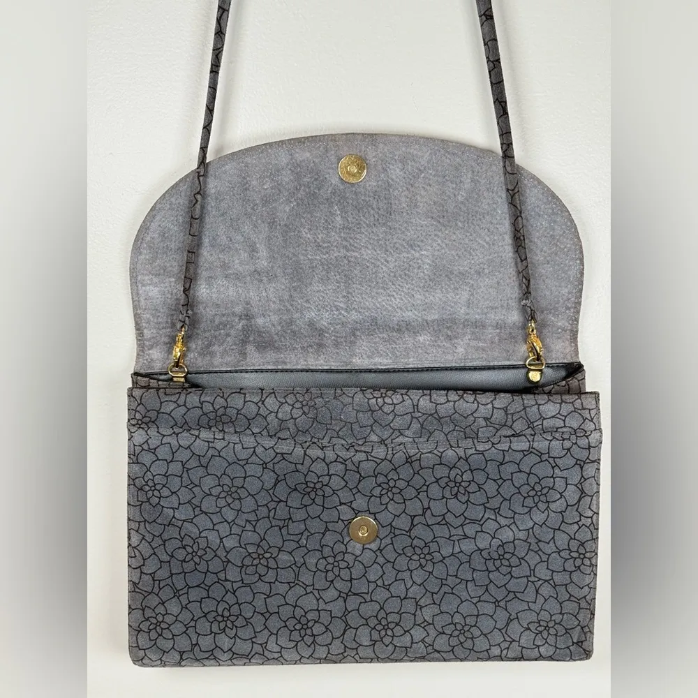 Vintage Marty Fuerst Detroit Suede Leather Purse Gray Floral Crossbody Clutch - Image 6