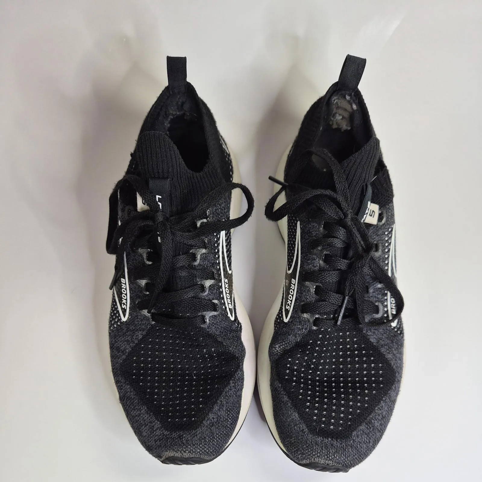 Brooks Levitate 5 Stealth Fit Energize Women's Size 8.5 - Image 6