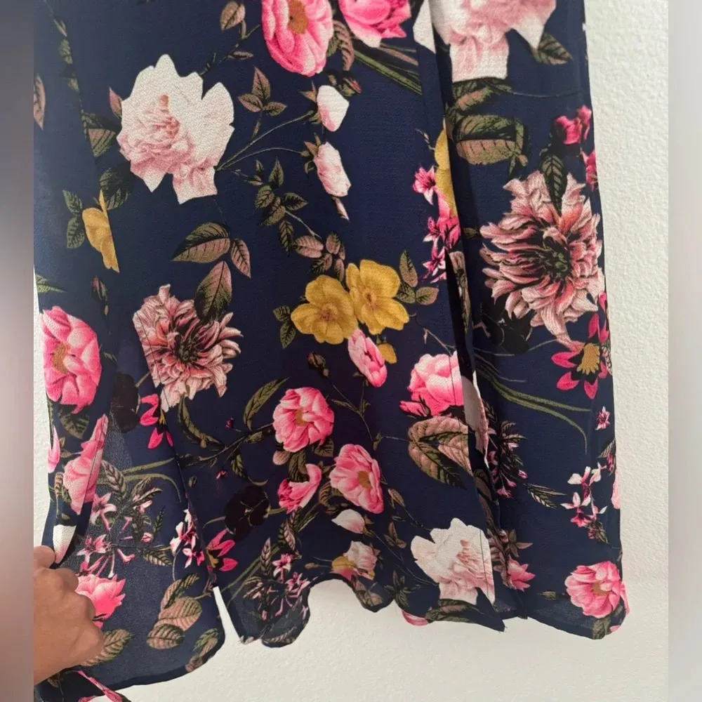 Eliza J Navy Floral Midi Dress 3/4 Ruched Sleeves V Neck Split Front Size 2 - Image 4