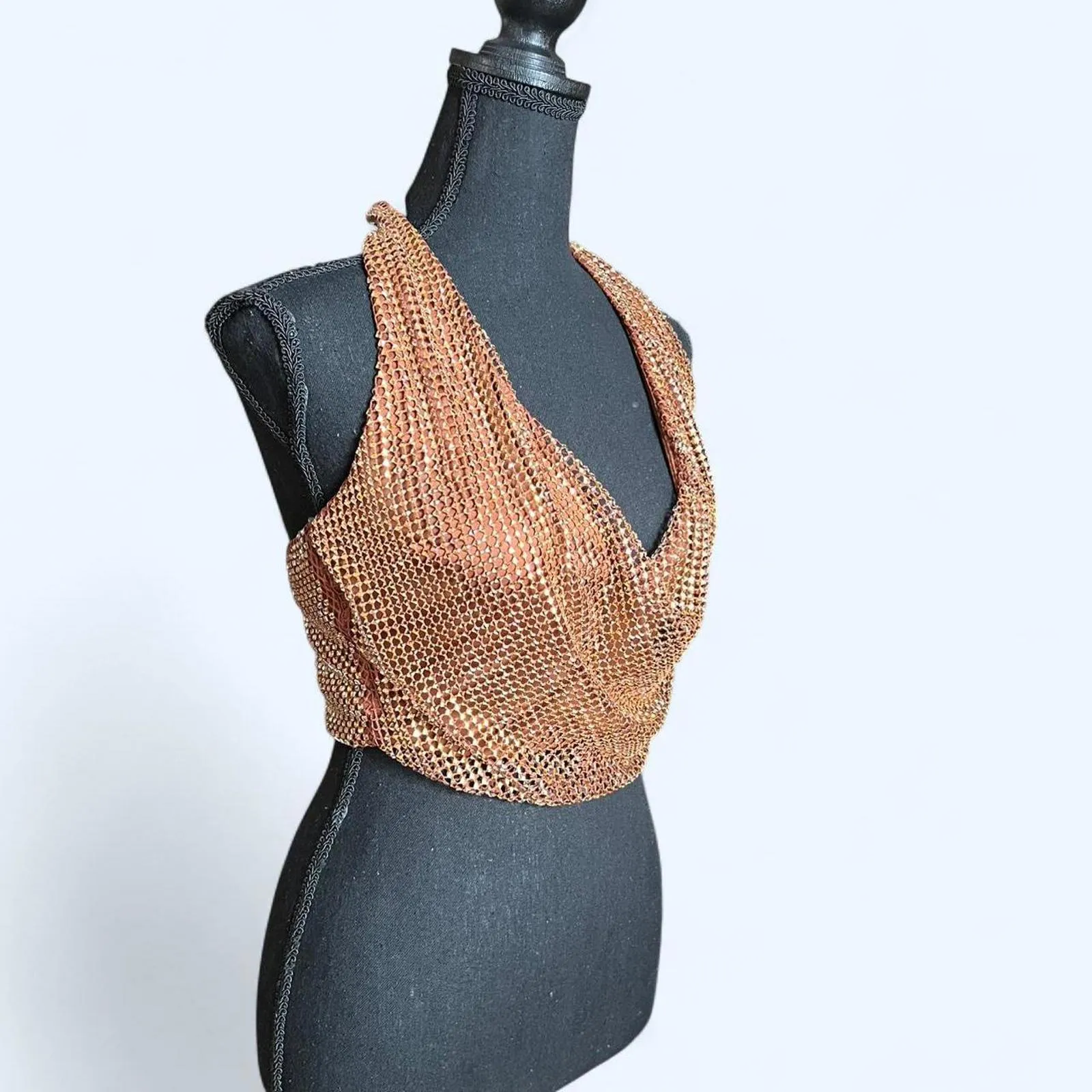 Windsor rhinestone halter top Size Small Gold - Image 3