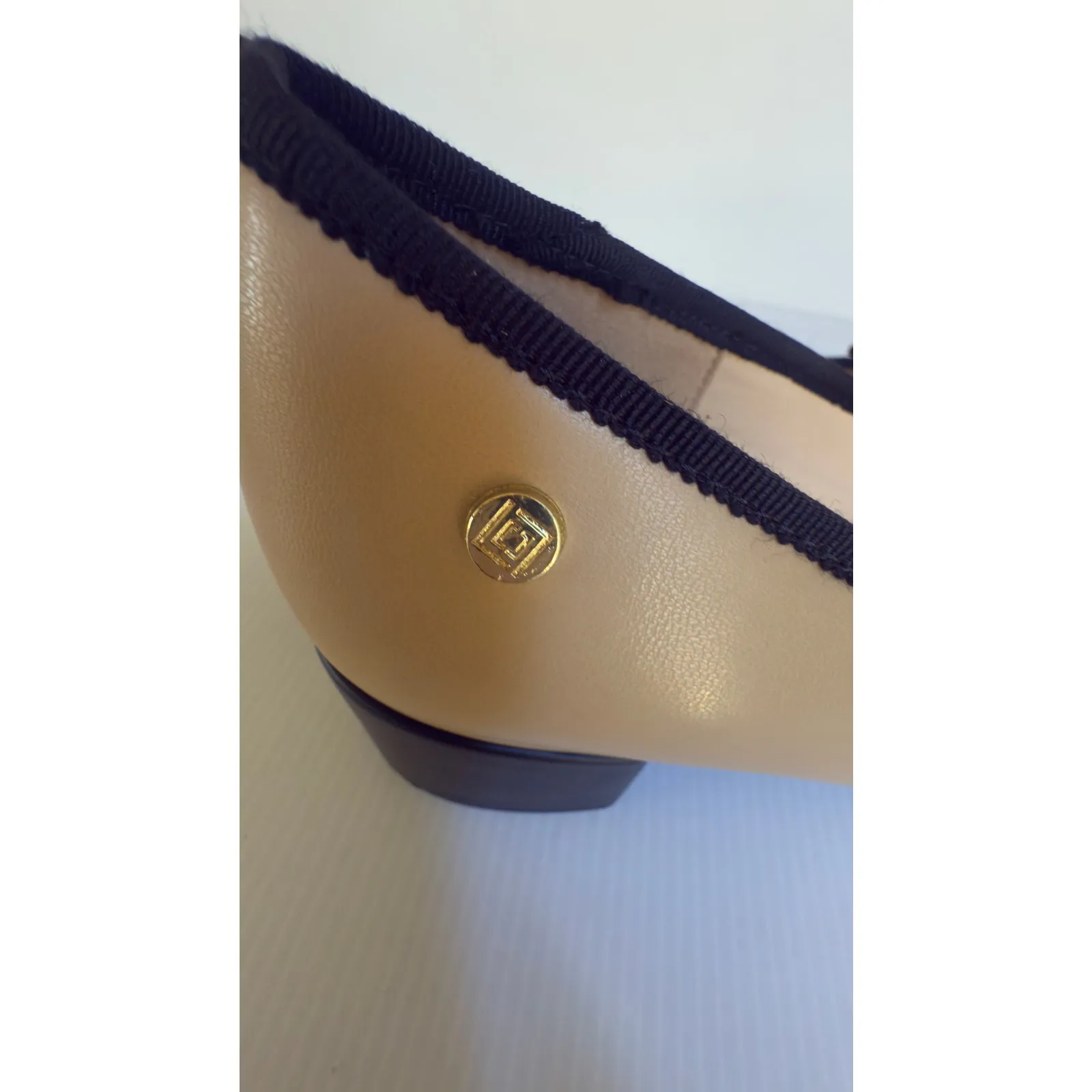 Liz Claiborne Black Pumps Women 9.5M Work Office Shoes Memory Foam Comfort - Image 9