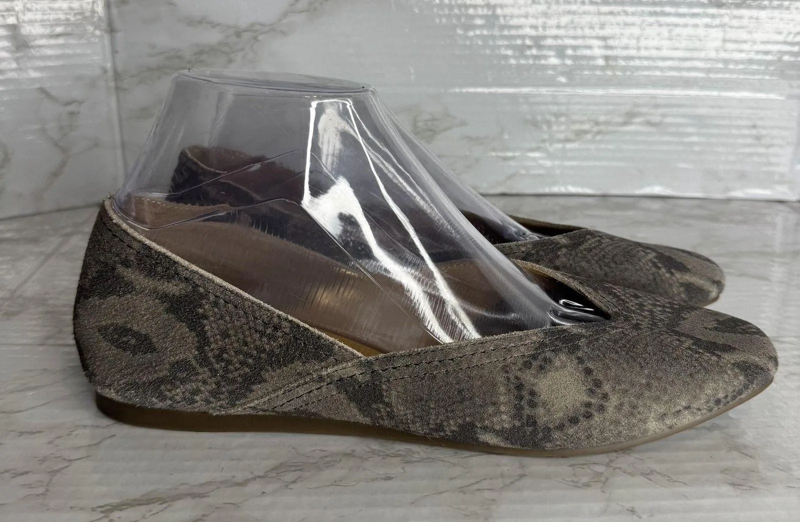 Lucky Brand Shoes Womens Size 9 M Gray Snake Print Flats Slip On Ballet Comfort - Image 5